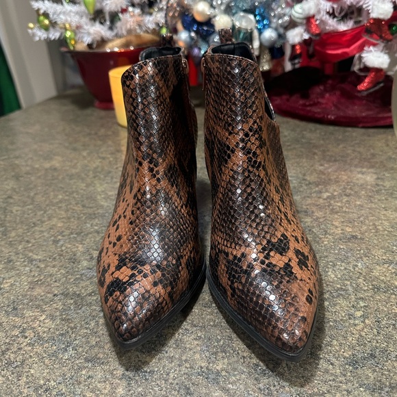 Qupid Black and Brown Snake Print Ankle Boots - Picture 1 of 7